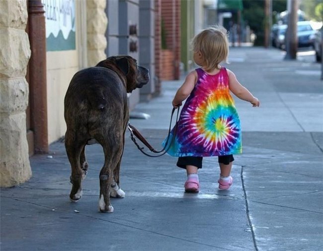 22-heart-melting-pics-of-kids-and-their-pets