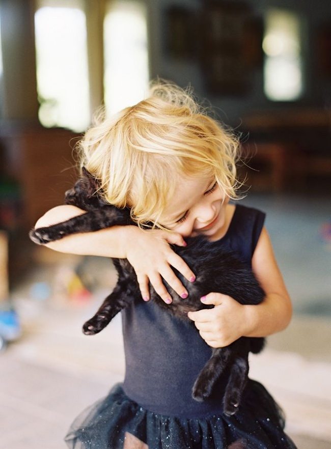 23-heart-melting-pics-of-kids-and-their-pets