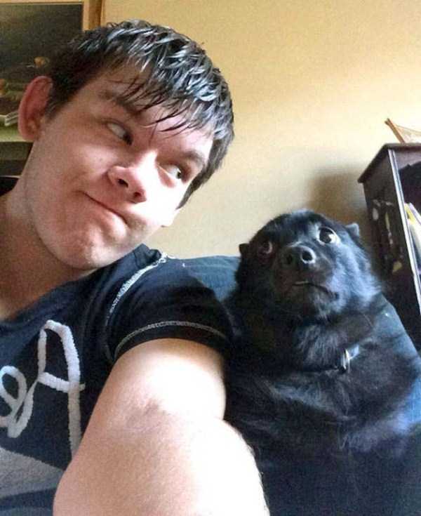 16-pets-and-their-hilarious-reaction-to-selfies