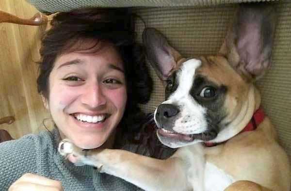 2-pets-and-their-hilarious-reaction-to-selfies